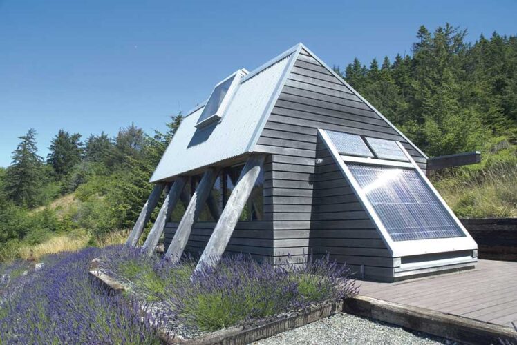 An Off-Grid Garden House on the Oregon Coast